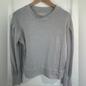 Albion Textured Lightweight Pullover Sweater Crewneck Gray White Medium